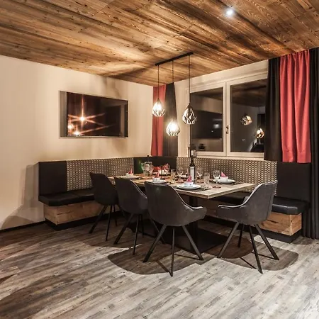 別荘 Alpenchalet Montafon *